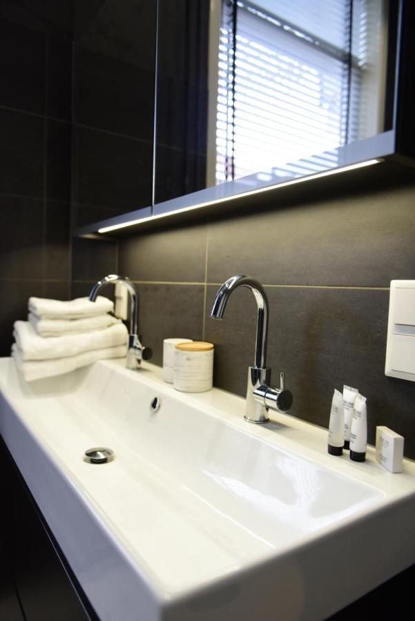 De Oude Pastorie Lisse Bed & Breakfast Dış mekan fotoğraf